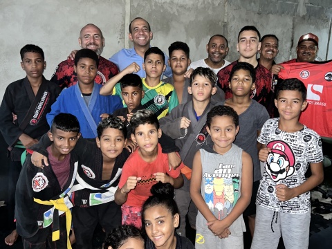 Paulo Alexandre visita entidades ligadas ao terceiro setor em Vicente de Carvalho, em Guarujá