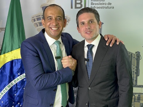 Em evento, Hugo Motta afirma que a infraestrutura de transportes será prioridade na Câmara 