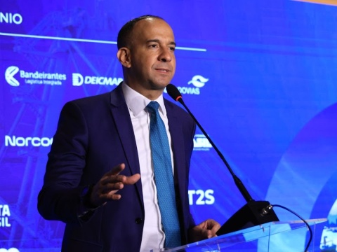 “A economia brasileira está na UTI”, afirma Paulo Alexandre Barbosa