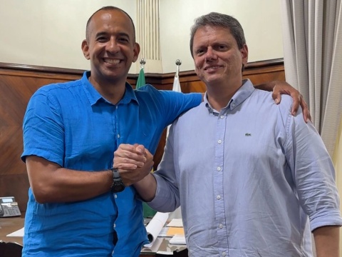 Deputado federal Paulo Alexandre comemora investimentos em saneamento e mobilidade na Baixada Santista