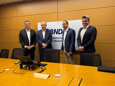 Com força política, Paulo Alexandre garante apoio do BNDES para obras estruturantes em Santos