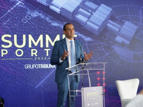 "É preciso modernizar o setor portuário. Sem diálogo não é possível construir convergências”, destaca o deputado Paulo Alexandre Barbosa, no Summit Portos 2025