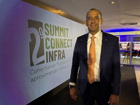 Deputado Paulo Alexandre Barbosa defende diálogo para estimular o avanço logístico portuário no País durante 2º Summit Connect Infra
