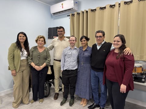 Autoridades de Mairiporã conhecem a Clínica-Escola do Autista de Santos a convite de Paulo Alexandre Barbosa