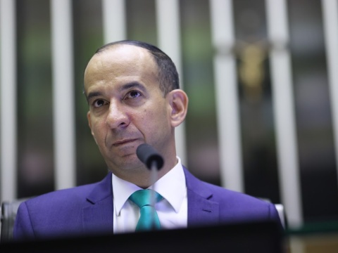 Comissão da Câmara aprova audiência para debater restrições em leilão do Tecon 10