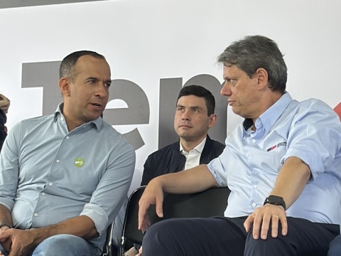 Tarcísio convida deputado Paulo Alexandre para se filiar ao Republicanos