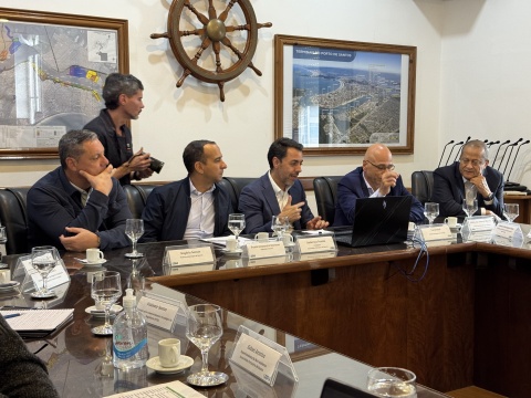 "Muito importante", diz deputado Paulo Alexandre sobre avanços em primeiro encontro com empresa responsável pelo túnel Santos-Guarujá