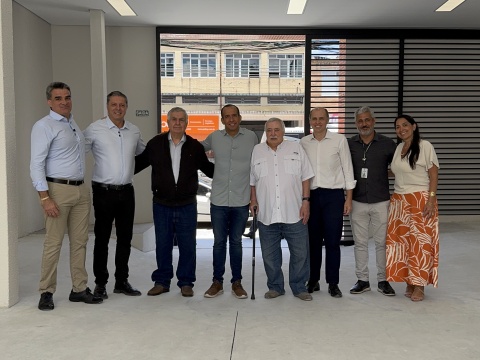 Paulo Alexandre Barbosa vistoria nova base do Samu em Santos e reforça parceria com a Fundação Lusíada