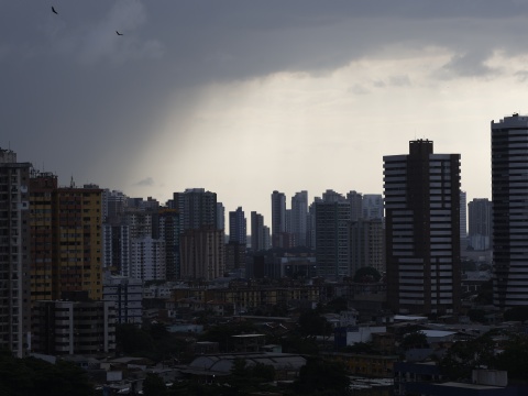 Quase metade dos síndicos atua profissionalmente, aponta pesquisa