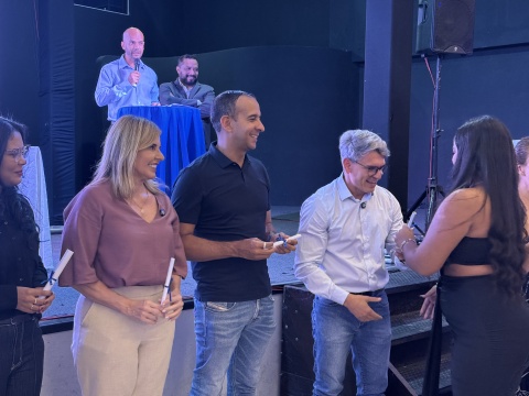 Após apoio de R$ 600 mil, Paulo Alexandre Barbosa participa de formatura de jovens em São Vicente: "Dever cumprido"