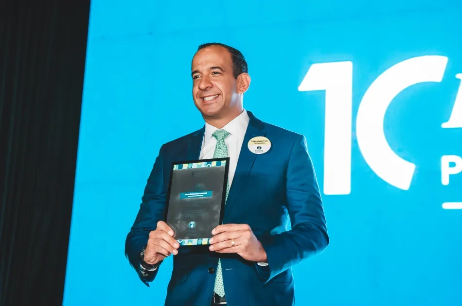 Paulo Alexandre Barbosa é reconhecido como o melhor deputado da Baixada Santista pelo 3º ano consecutivo