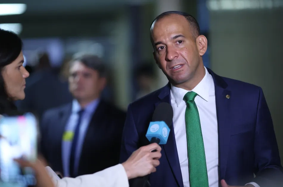 Terceira pista da Rodovia dos Imigrantes pode ter acesso ao Porto de Santos e ele é apoiado por deputados da região